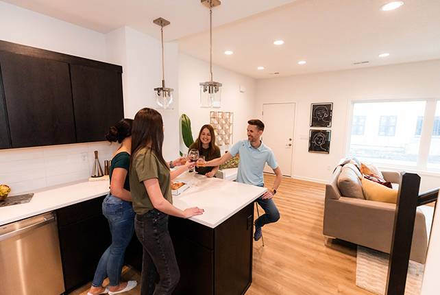 Grays-Station_Photoshoot_Spring_Mar2023-1346-scaled